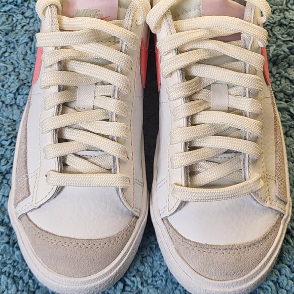 Nike Blazer Low 77 Gs White Pink Gaze - 4Y - Picture 1 of 7